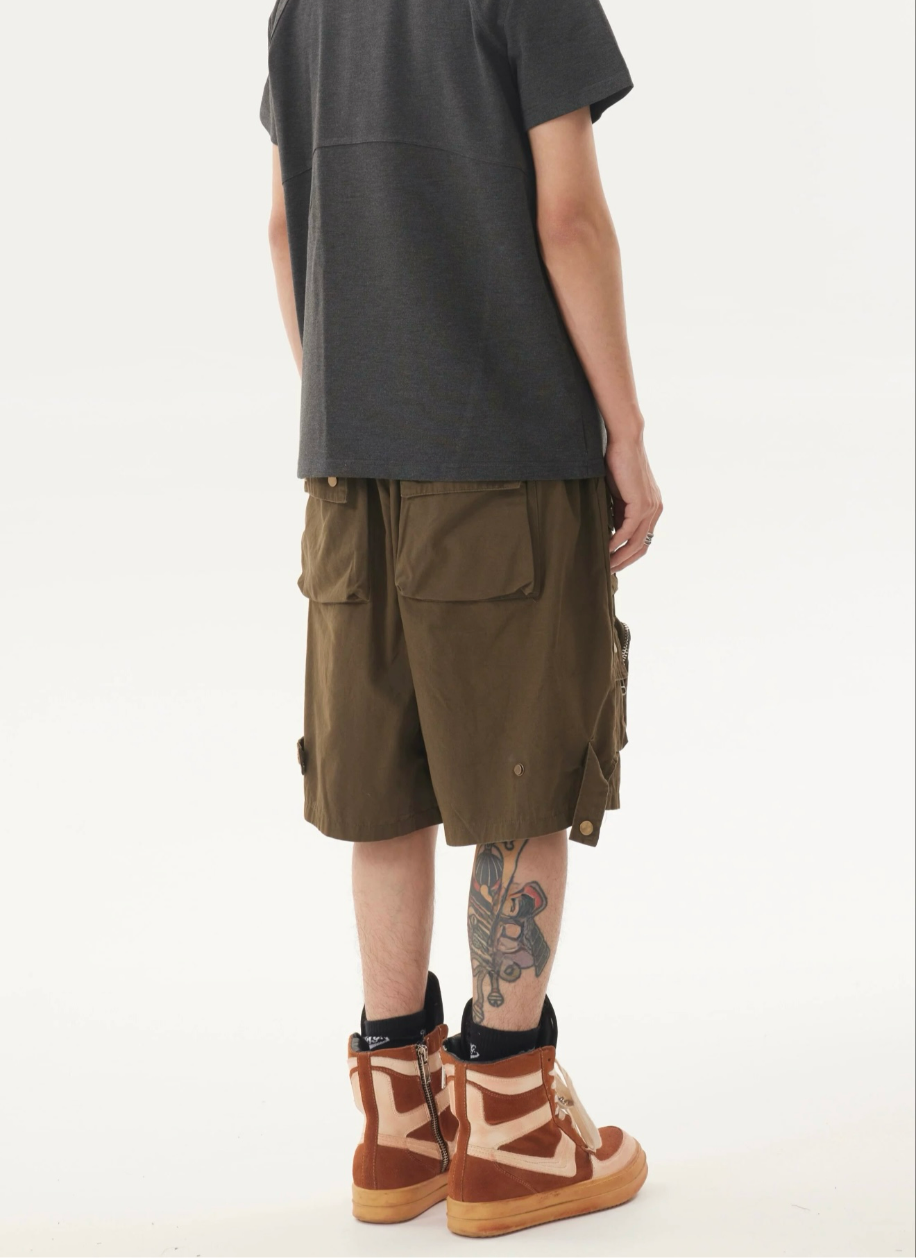 TJ10028 Cargo Multi Pocket Shorts