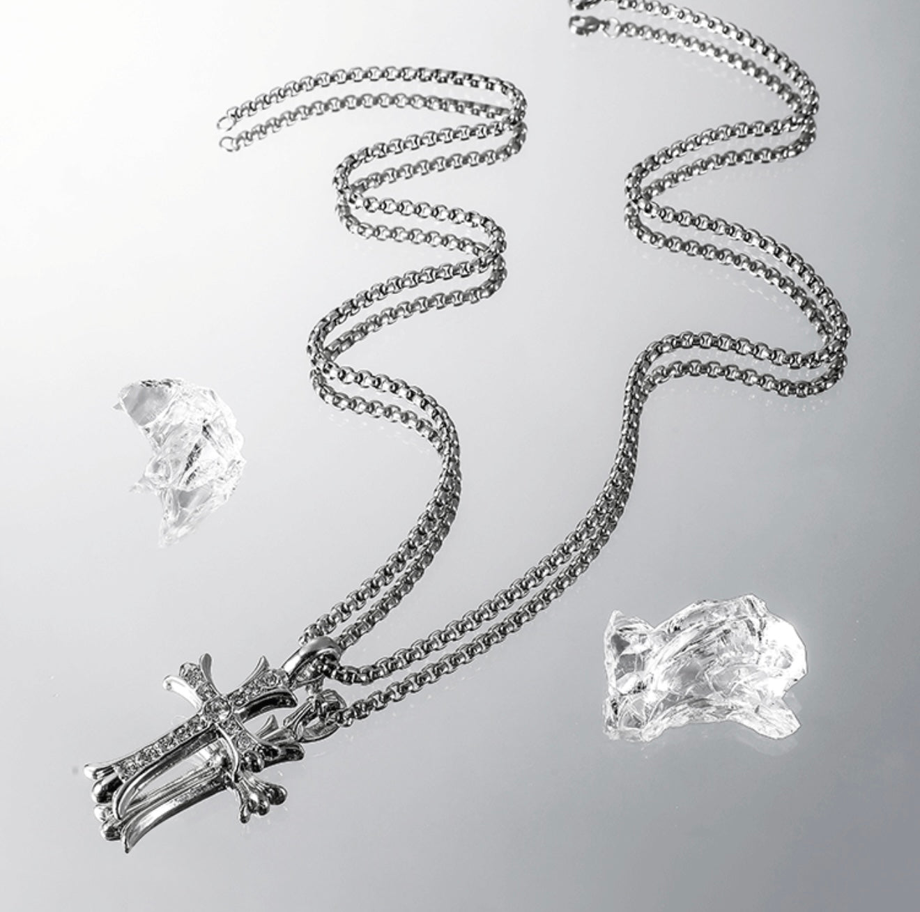 CN1018 Cross Necklace/ Diamond Encrusted