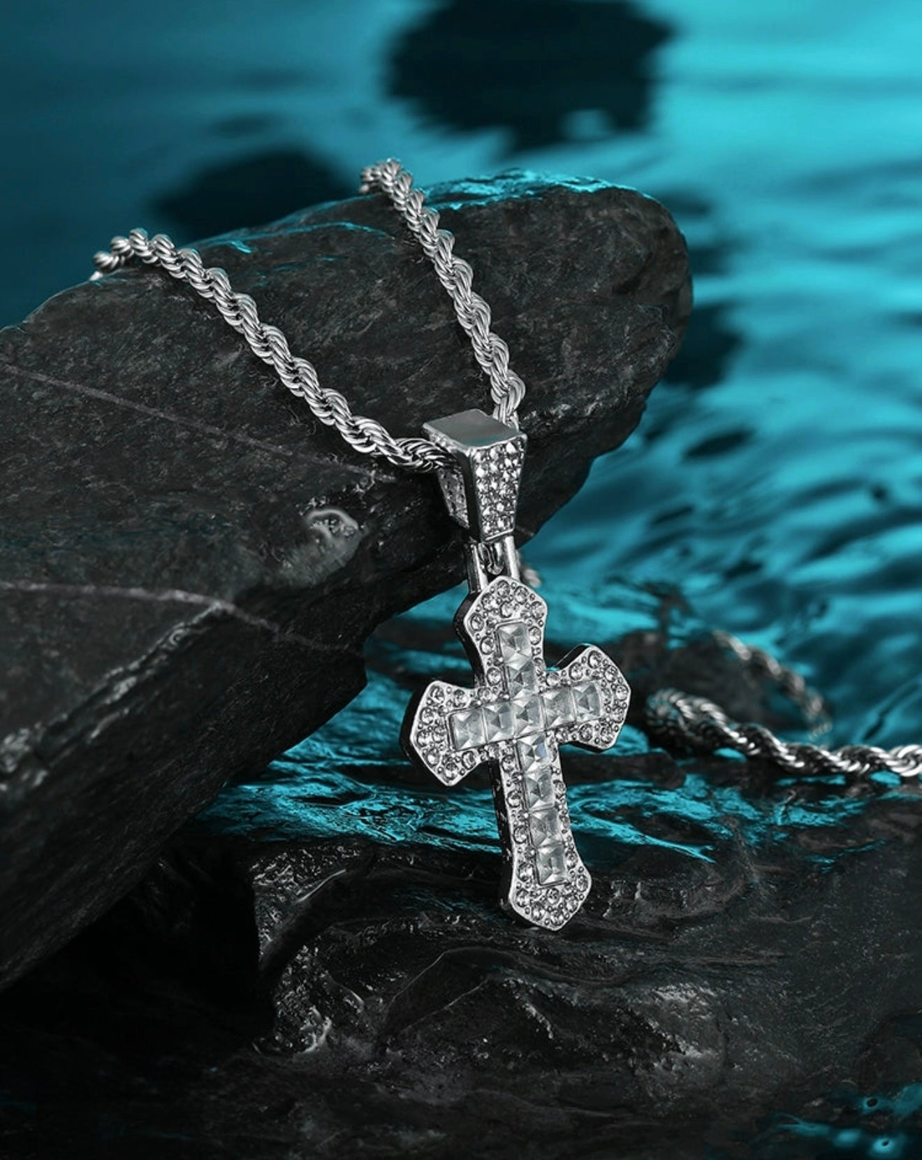 CN1020 Cross Necklace