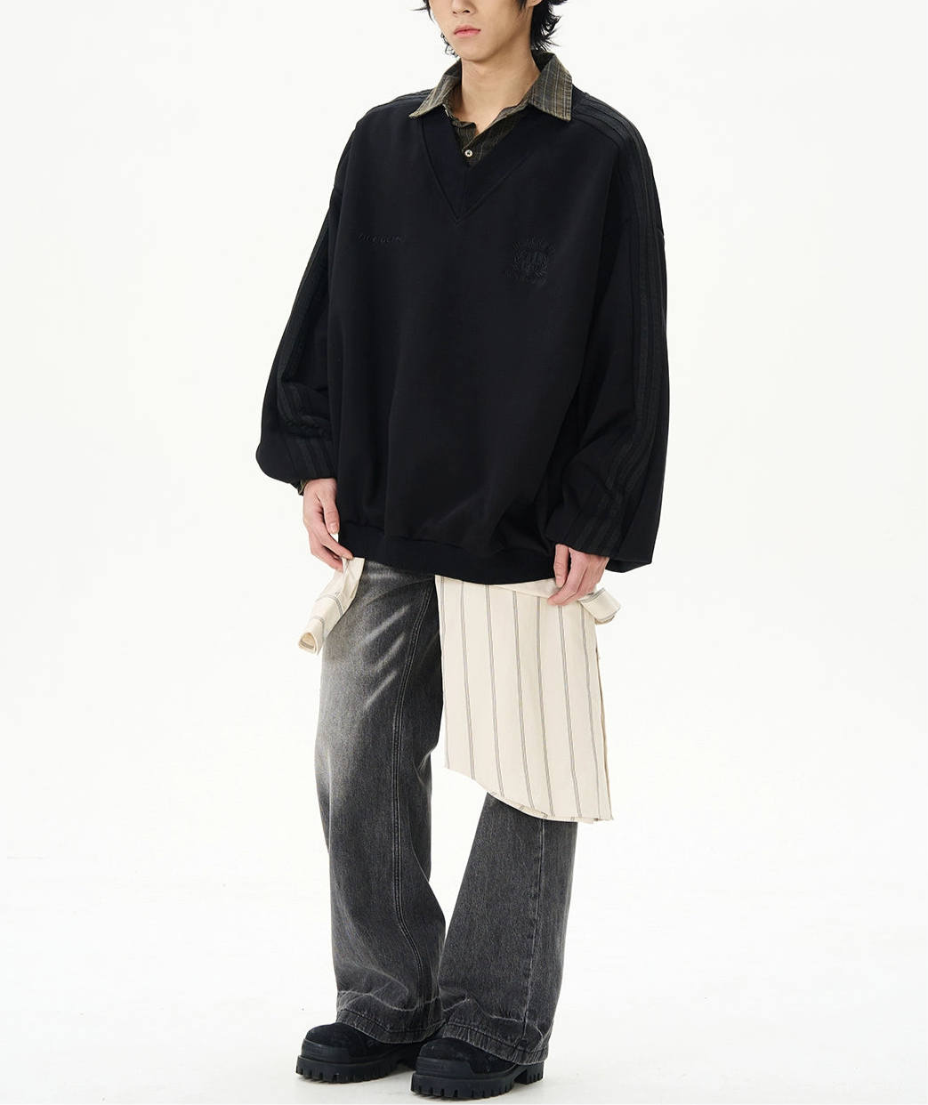 HS10048 Oversized Sports Design V-neck Sweater