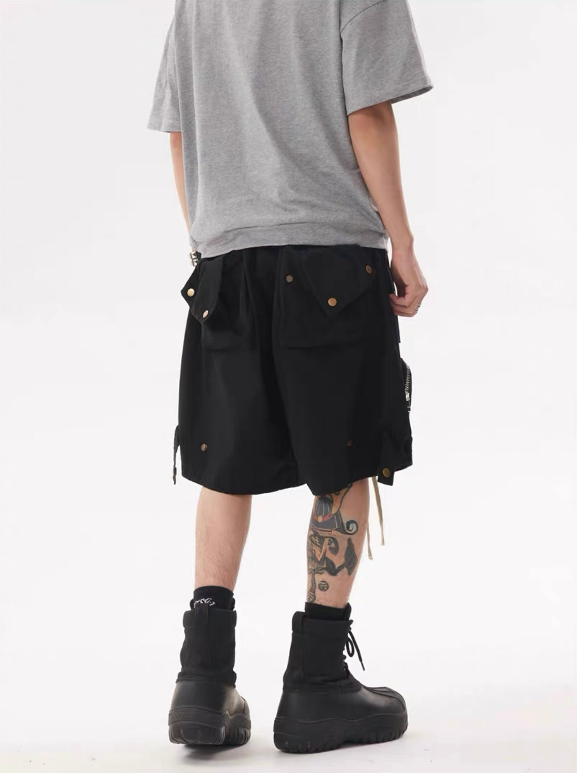 TJ10028 Cargo Multi Pocket Shorts
