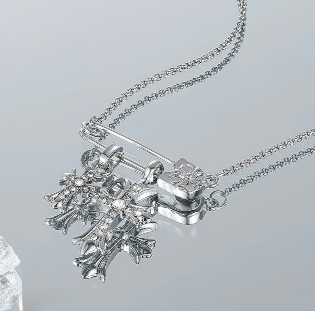 CN1022 Double Cross Necklace/ Flower Paper Clip