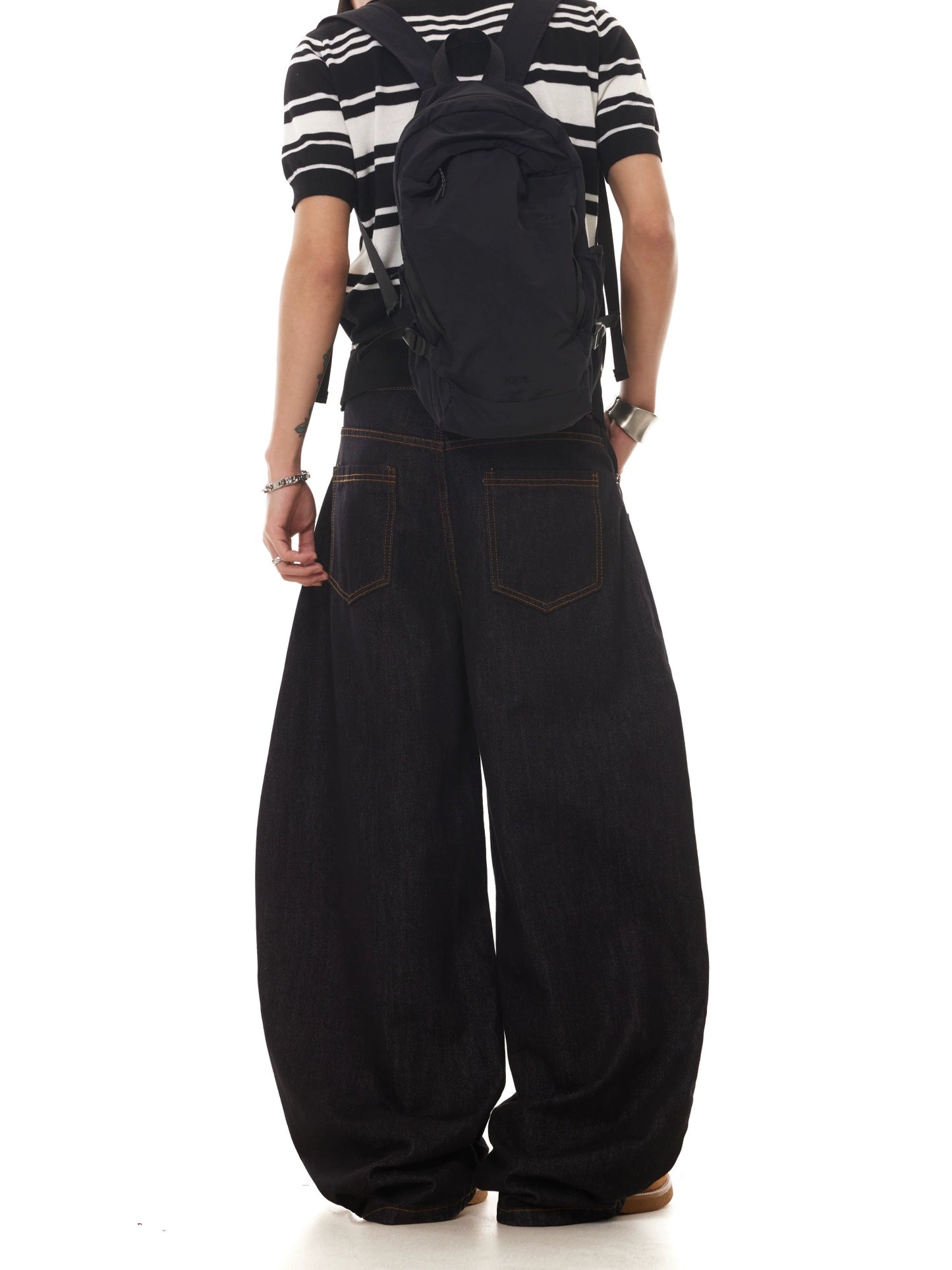 TJ10136 Baggy Reverse Pocket Jeans
