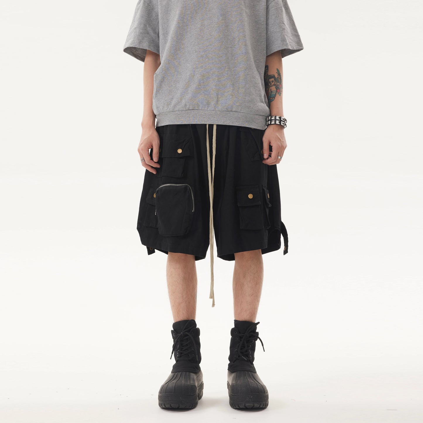 TJ10028 Cargo Multi Pocket Shorts