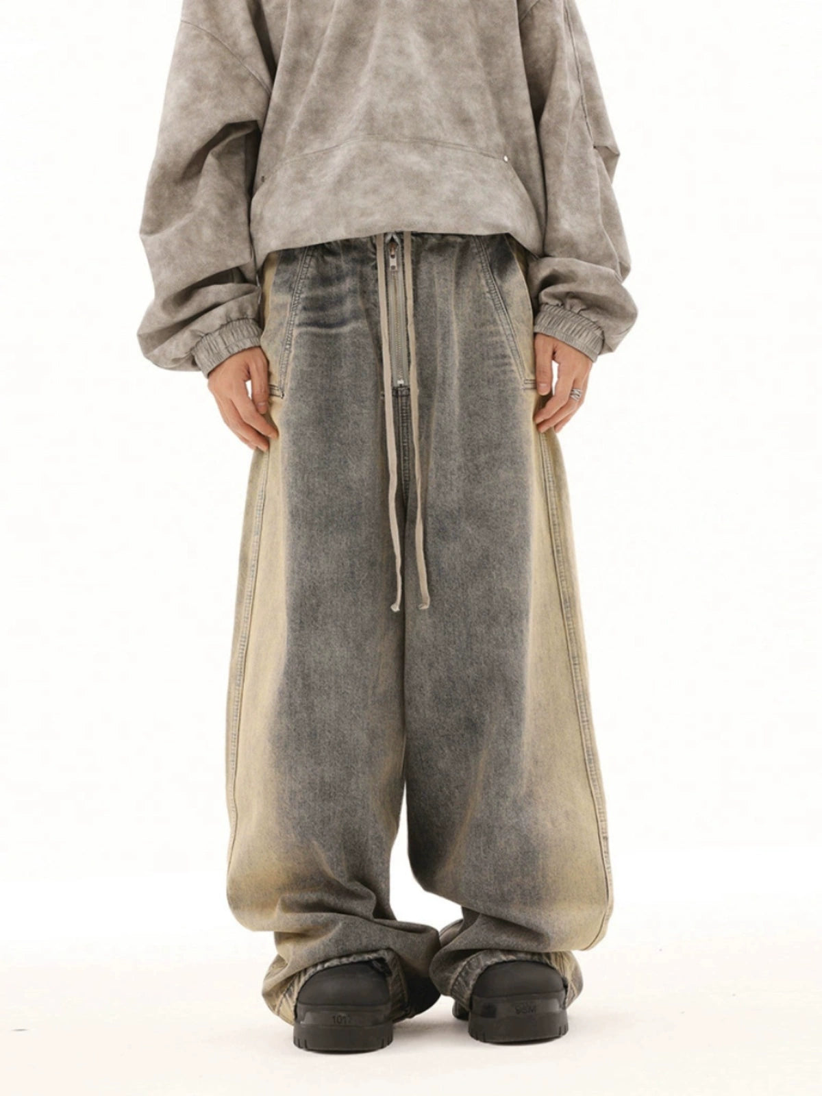 TJ10026 Oversized Jeans/ Sanded Blue