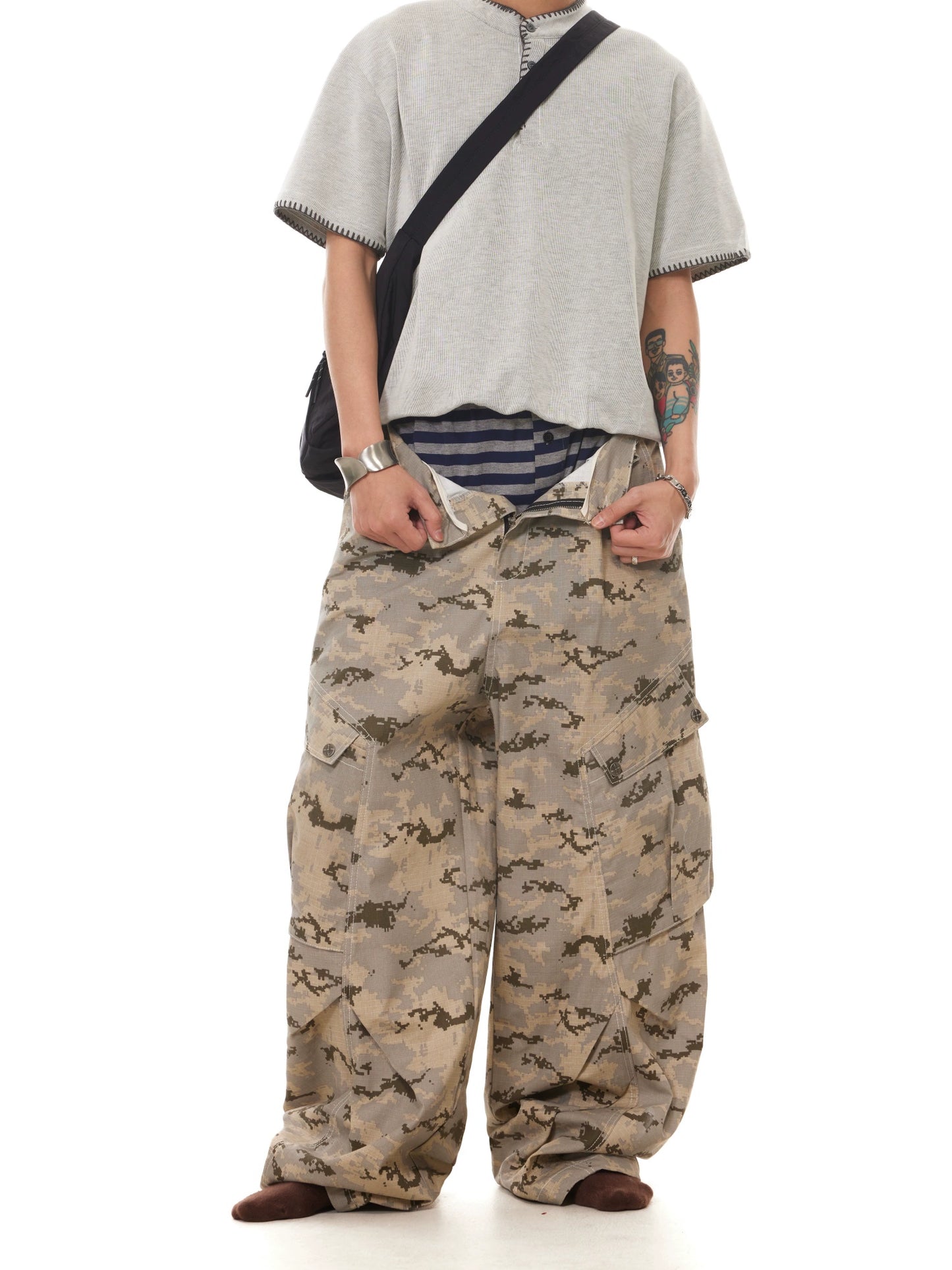 TJ10132 Baggy Desert Camouflage Cargo Pants