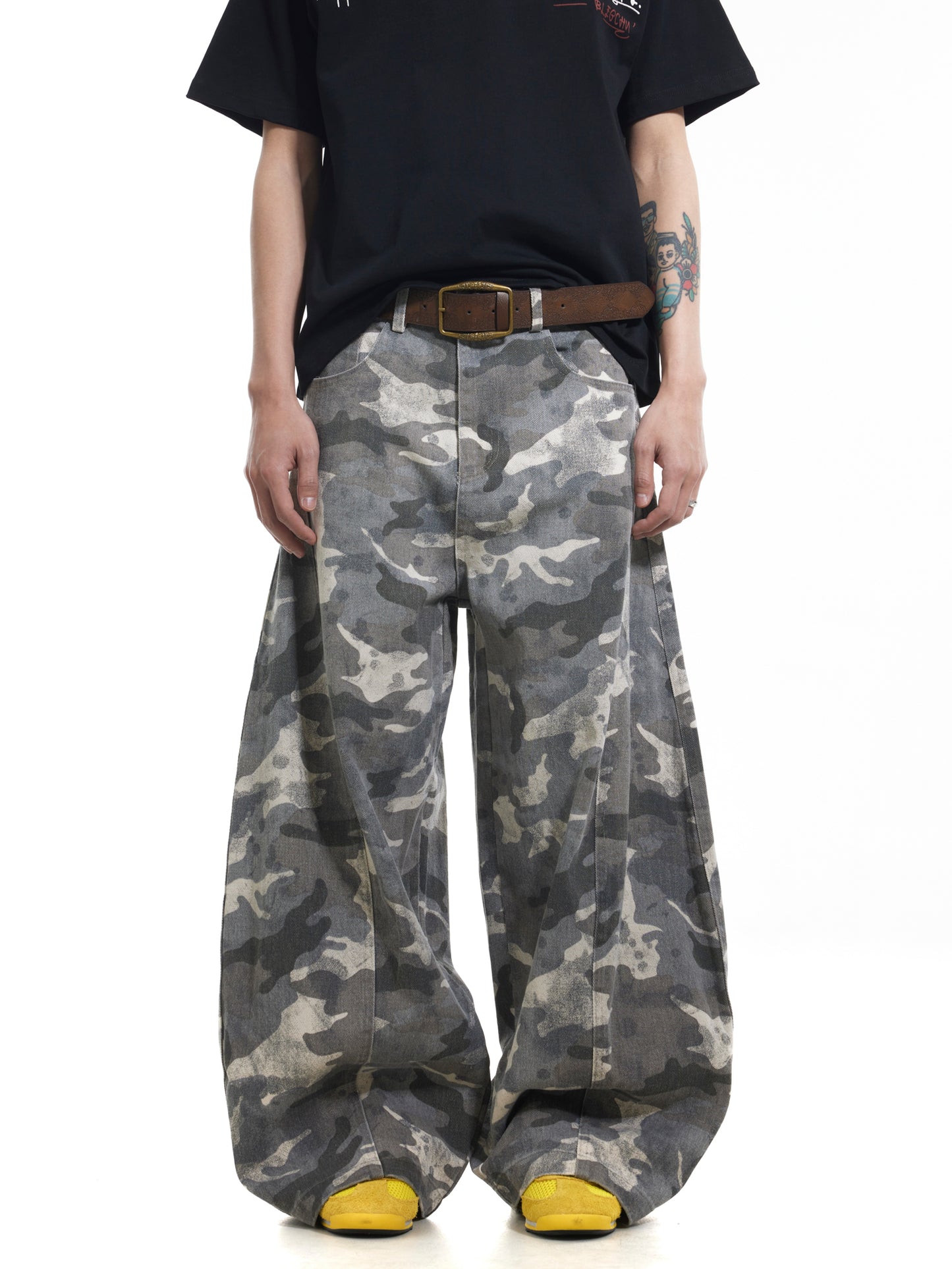 TJ10088 Baggy Dirty Camo Barrel Trousers