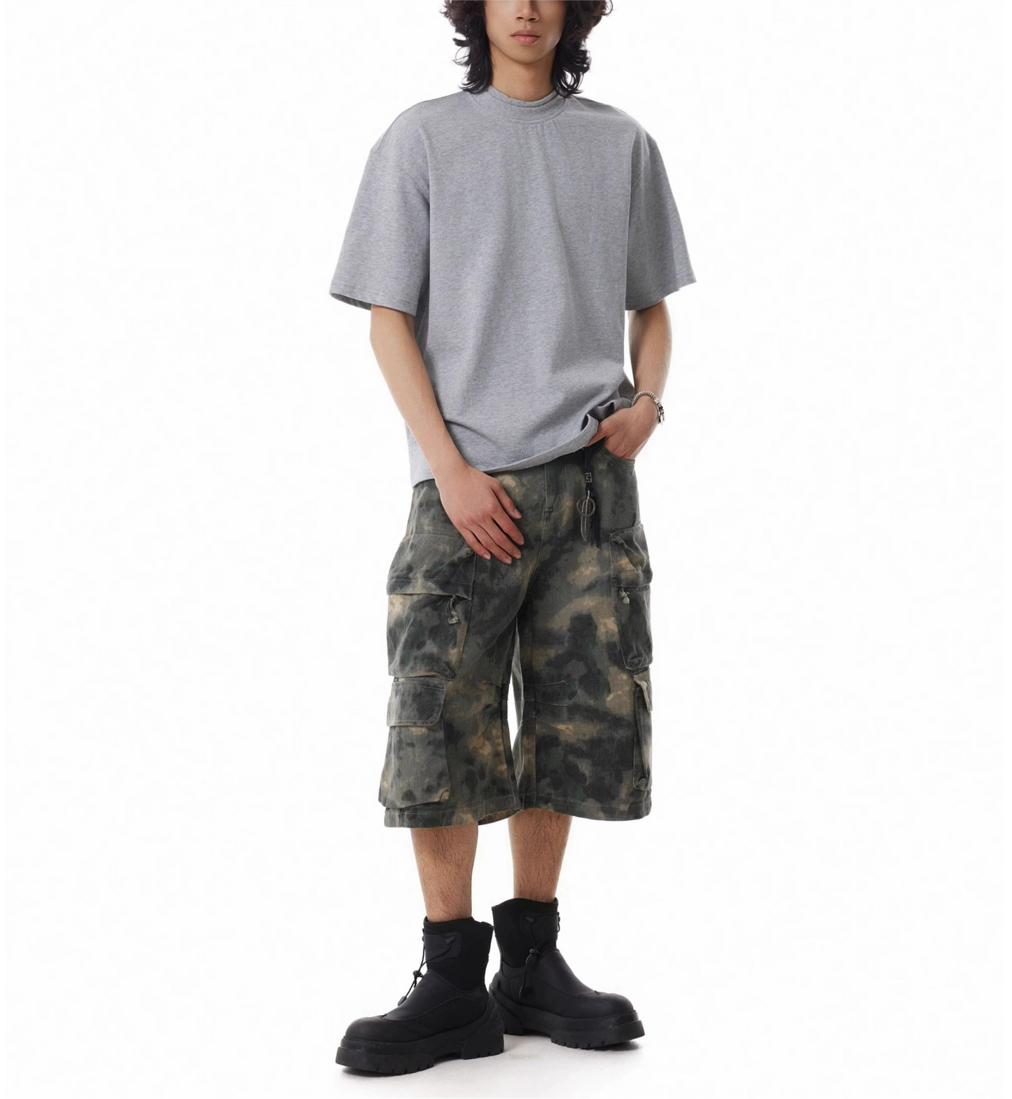 TJ10138 Baggy Oil Paint Camo Shorts
