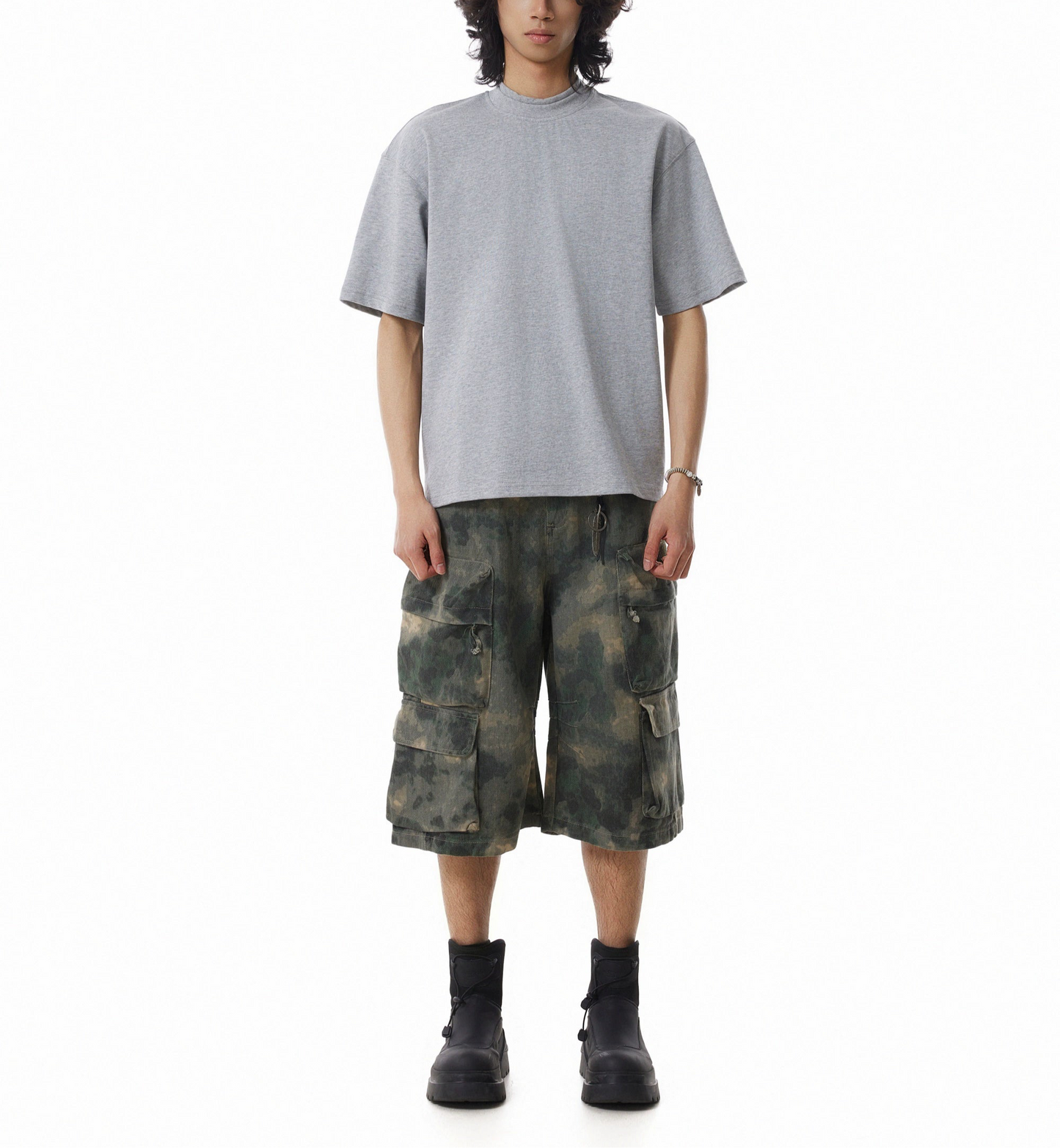TJ10138 Baggy Oil Paint Camo Shorts