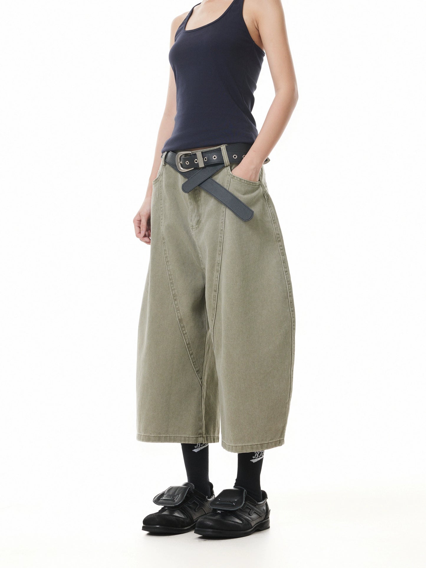 TJ10123 Deconstructed Scimitar Cropped Shorts