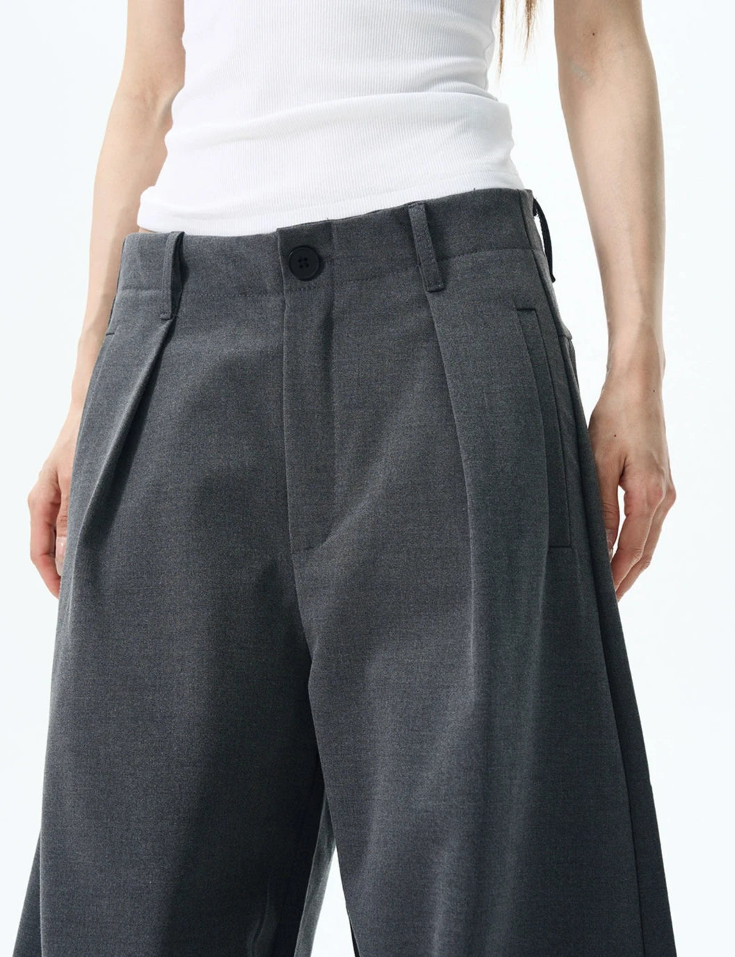 TJ10125 Pleated Scimitar Pants